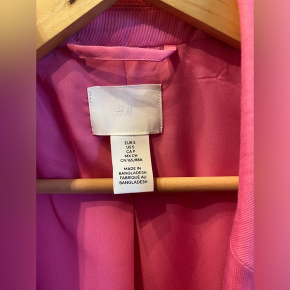 Pink Satin like blazer. H&M size S. - Picture 4 of 6